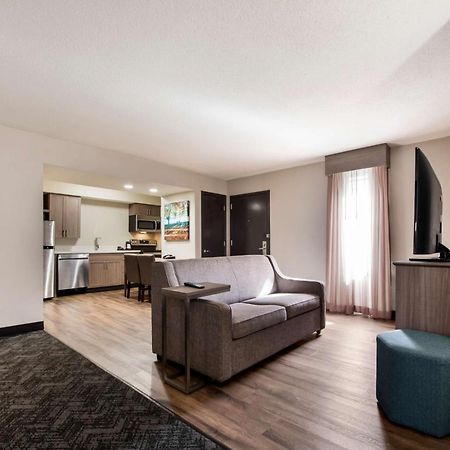 Best Western Fishkill Inn & Suites Eksteriør bilde